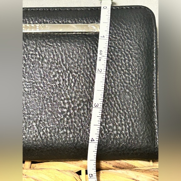 Steve Madden Zip Around Wallet Wrislet Black - Picture 12 of 12